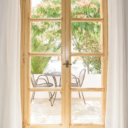 Santorini Crystal Blue Boutique Hotel 4*
