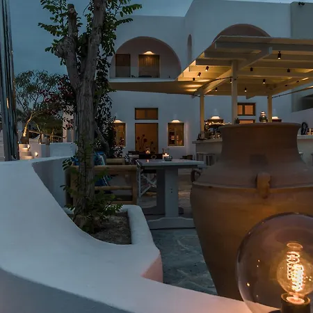 Santorini Crystal Blue Boutique מלון Kamári